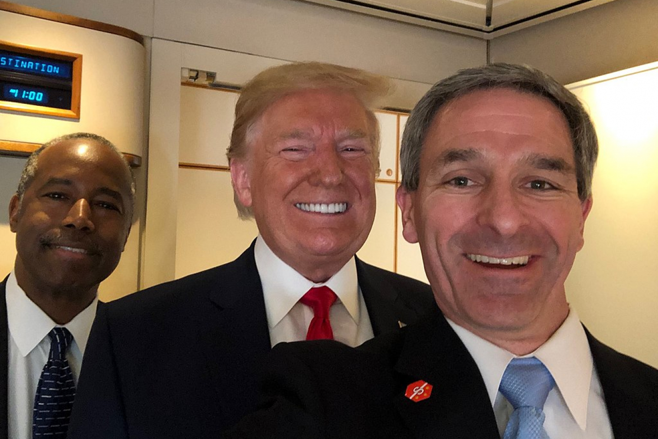 1024px-trump_carson_and_cuccinelli_at_virginia_general_assembly.jpg