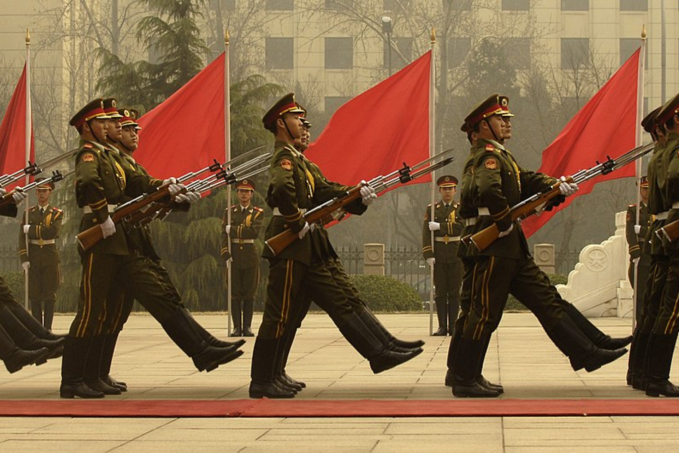 1280px-chinese_honor_guard_in_column_070322-f-0193c-014.jpg